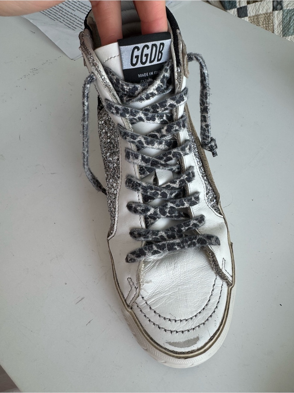 Golden Goose Mid Star High Top Sneakers
High-Top Glitter Star Sneakers 10, 5 - Picture 17 of 17